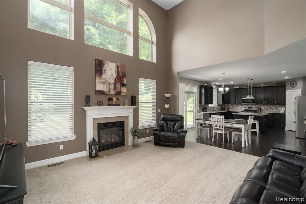 5657 GOLF POINTE Drive, Clarkston, MI 48348 — Photo 9