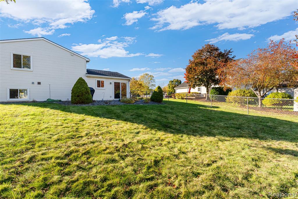 105 Turtle Trace, Pinckney, MI 48169 — Photo 27