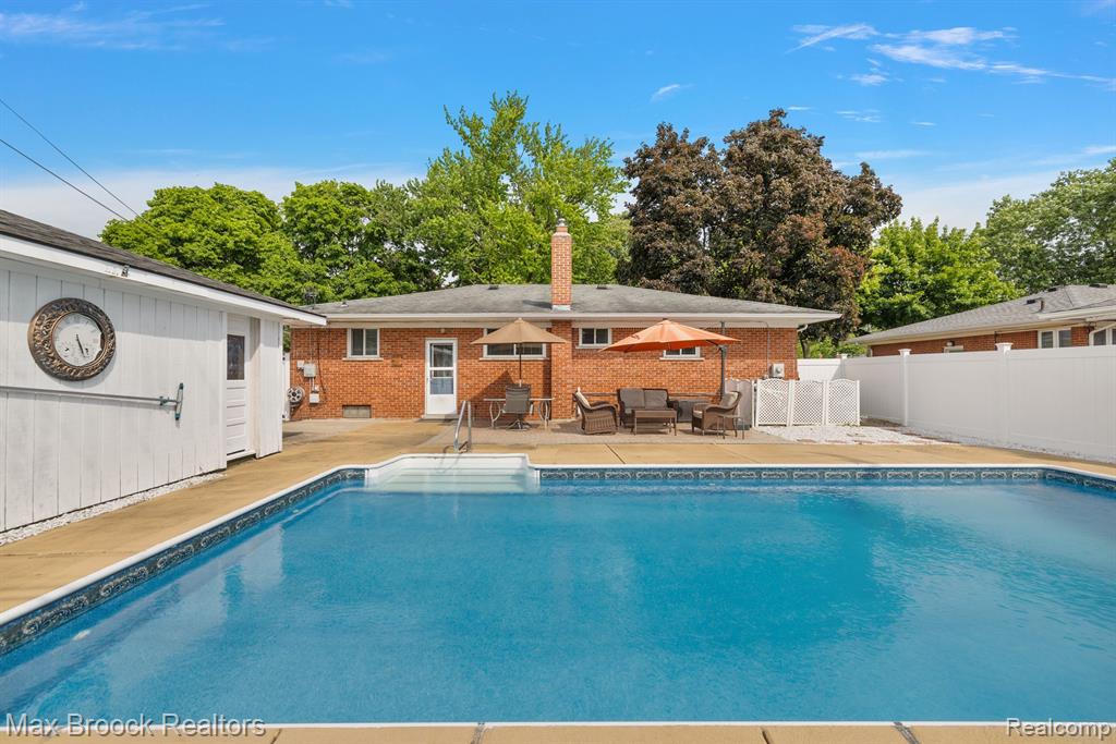 9060 HEADLEY Drive, Sterling Heights, MI 48314 — Photo 57