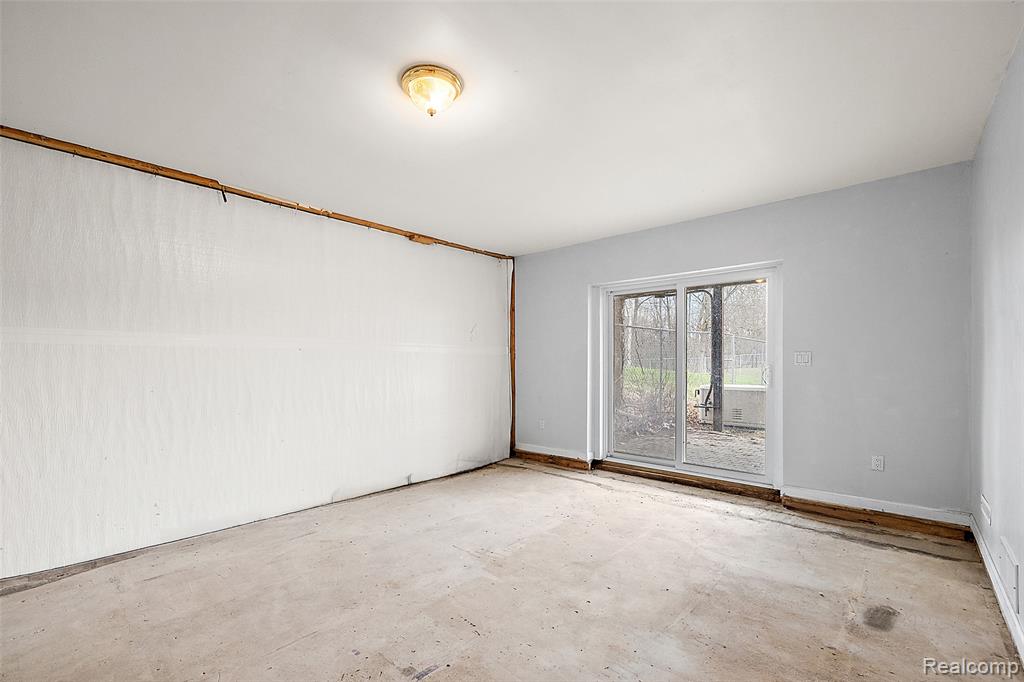 3105 Hickory Ridge Drive, Ortonville, MI 48462 — Photo 36