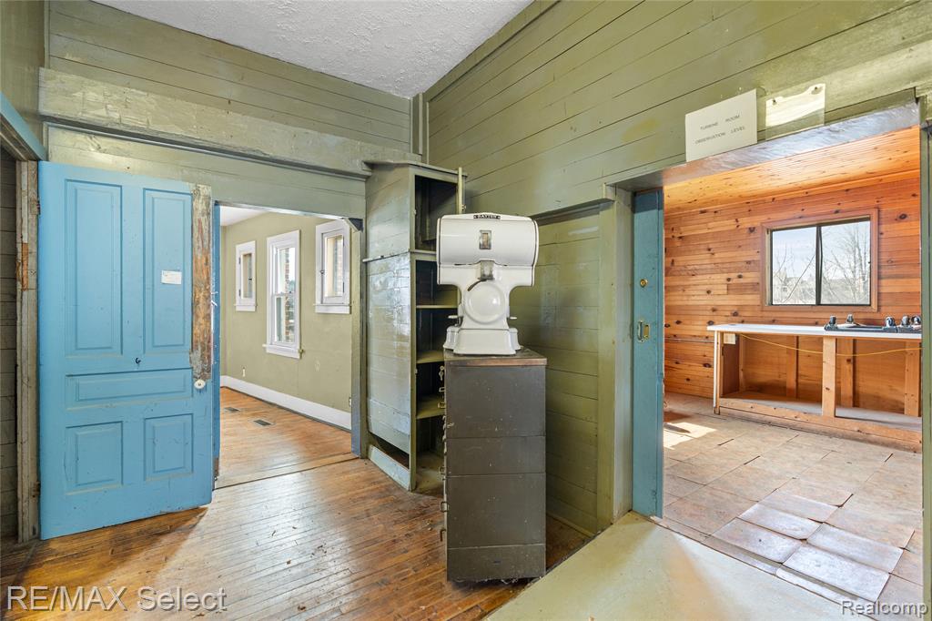 8572 Silver Lake Road, Linden, MI 48451 — Photo 24