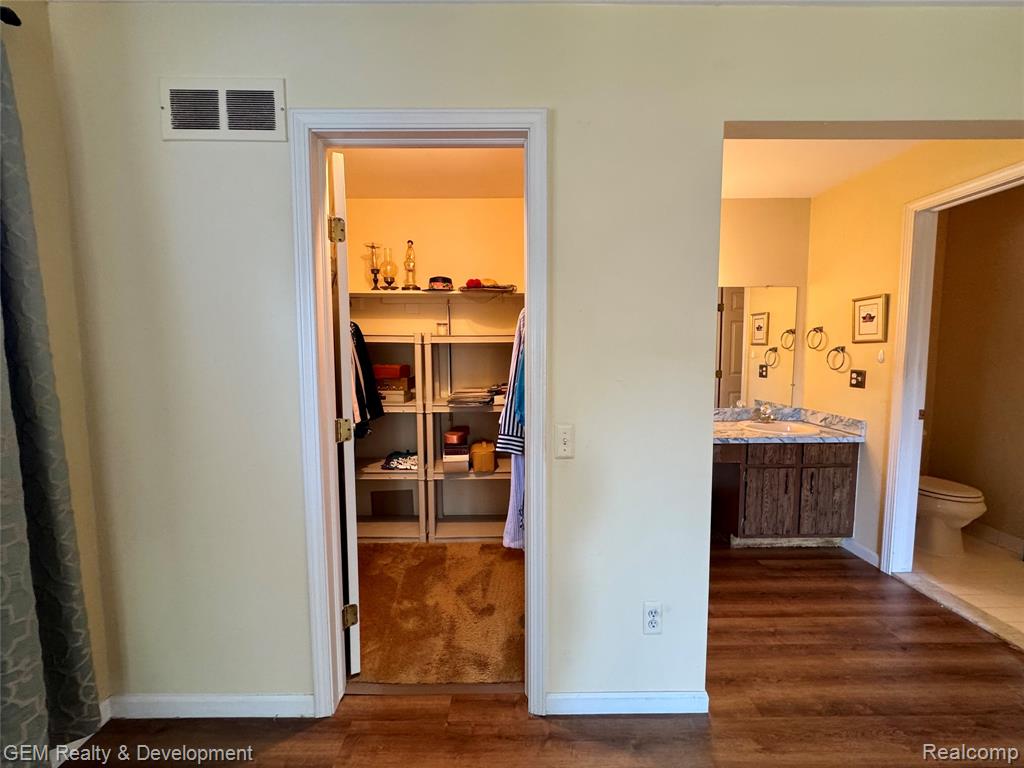 42246 Toddmark Lane, Clinton Twp, MI 48038 — Photo 17
