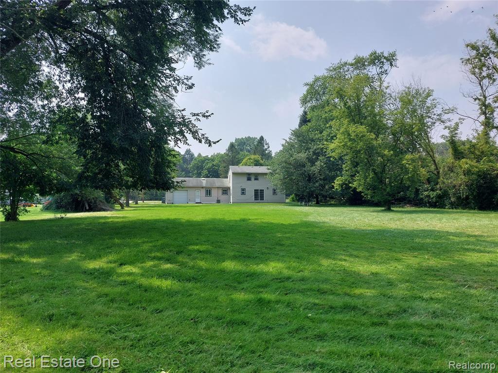 4448 Forsyth Drive, Troy, MI 48085 — Photo 22
