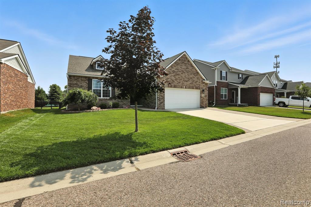 7742 Gannon, Utica, MI 48317 — Photo 3