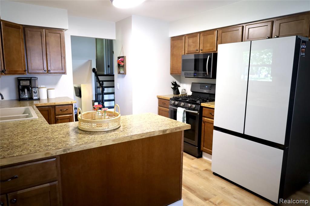 9509 Midland Road, Freeland, MI 48623 — Photo 9