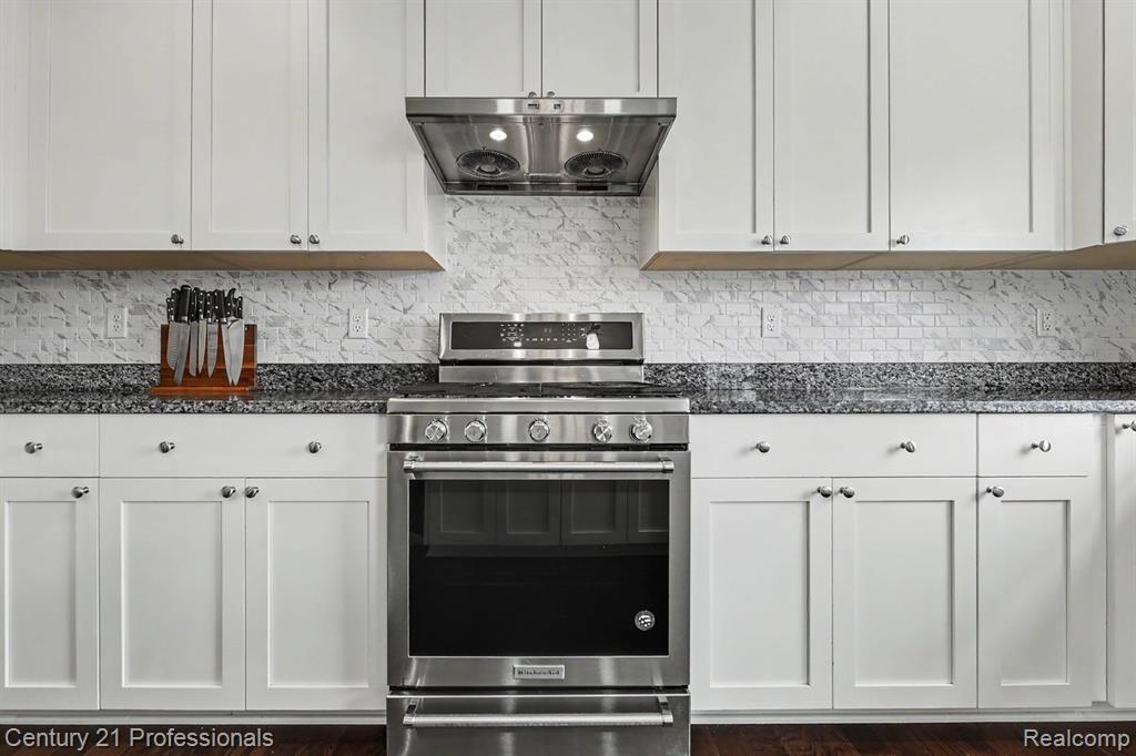 49455 Messara Drive, Macomb, MI 48042 — Photo 17