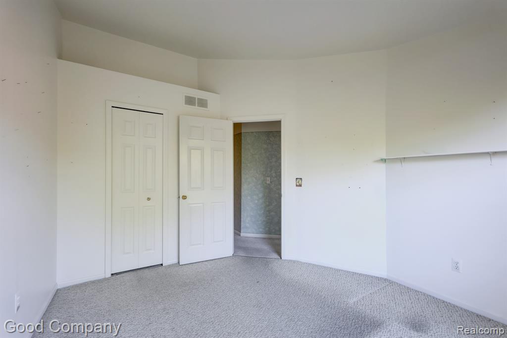 7354 Birkshire, West Bloomfield, MI — Photo 20