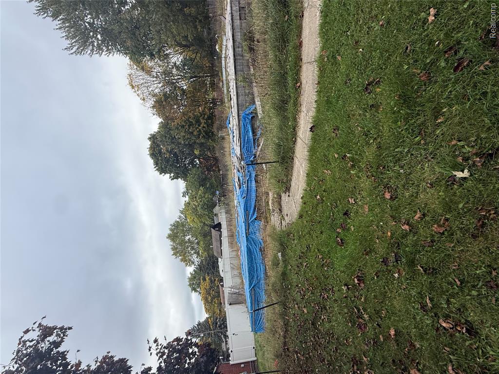 11577 Farmhill Drive, Fenton, MI 48430