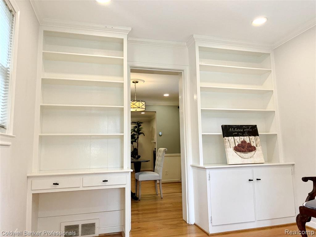 906 Putney Street, Birmingham, MI 48009 — Photo 22