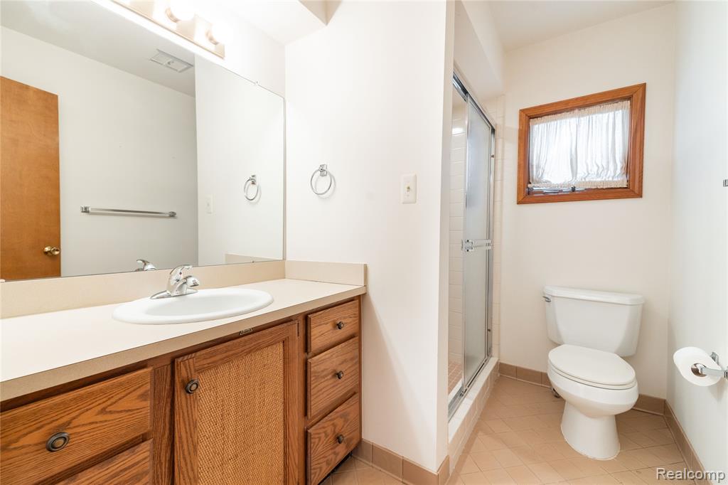 27981 Elba Road, Grosse Ile, MI 48138 — Photo 37