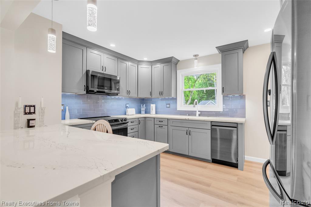 2640 Huckleberry Lane, Port Huron, MI 48060 — Photo 11