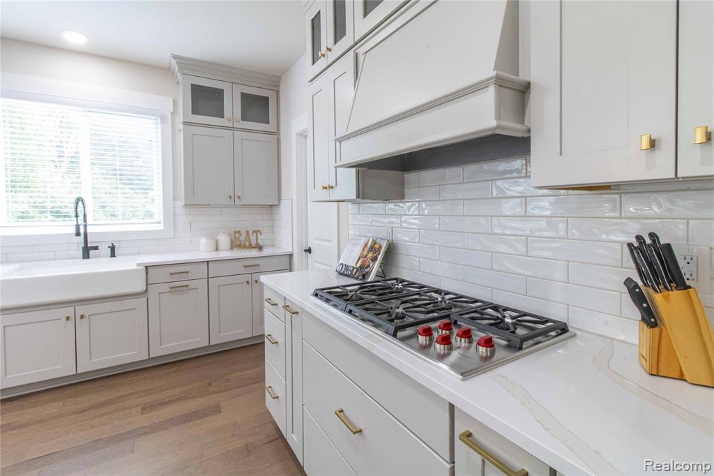 5532 Timber Glen Court, Ann Arbor, MI 48108 — Photo 22