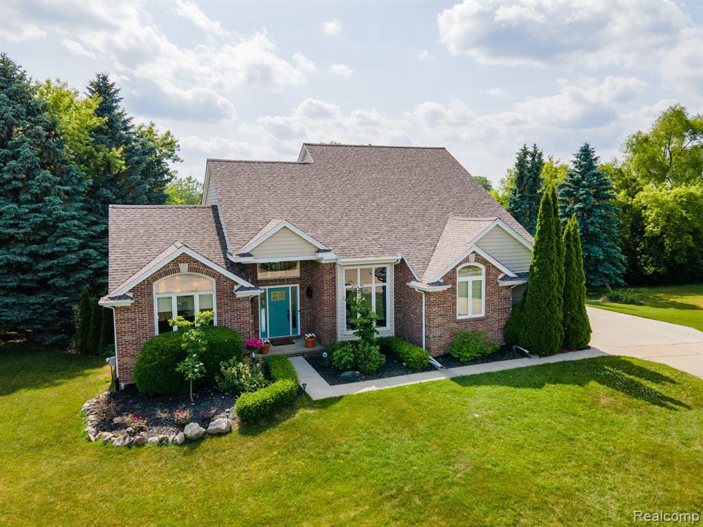 4096 Villager Dr Drive, Lake Orion, MI — Photo 2