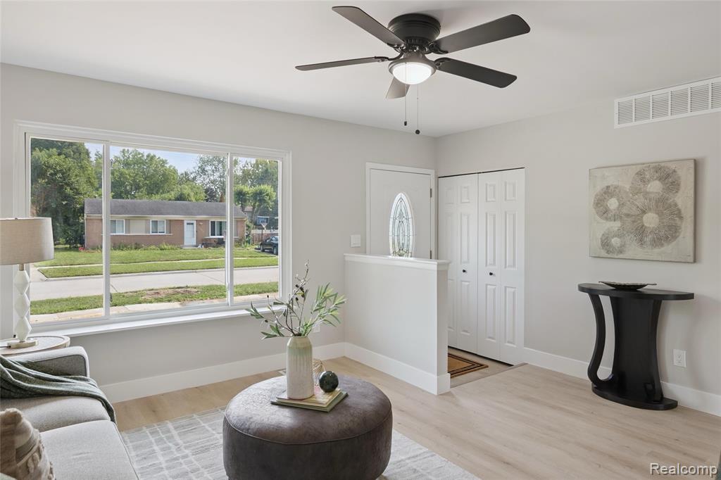 10124 Hamilton Street, Van Buren, MI 48111 — Photo 3