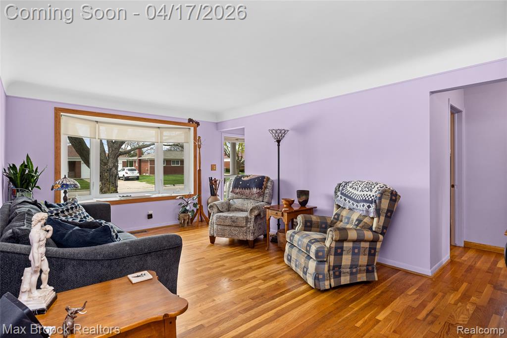 27916 Walker Avenue, Warren, MI 48092 — Photo 4
