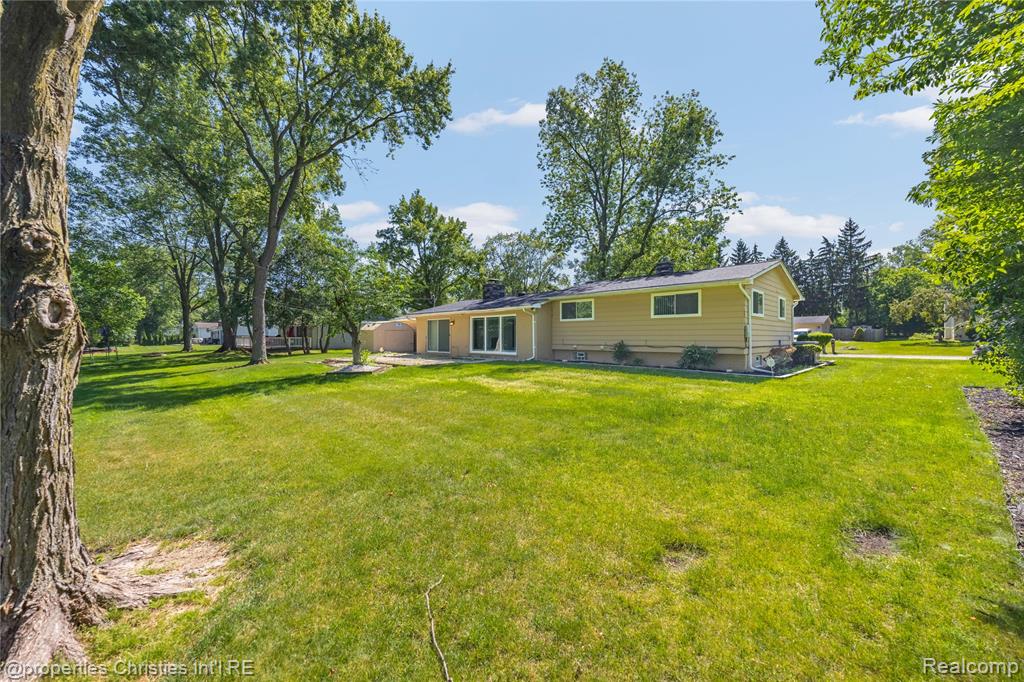 7137 Stonebrook Road, West Bloomfield, MI — Photo 30