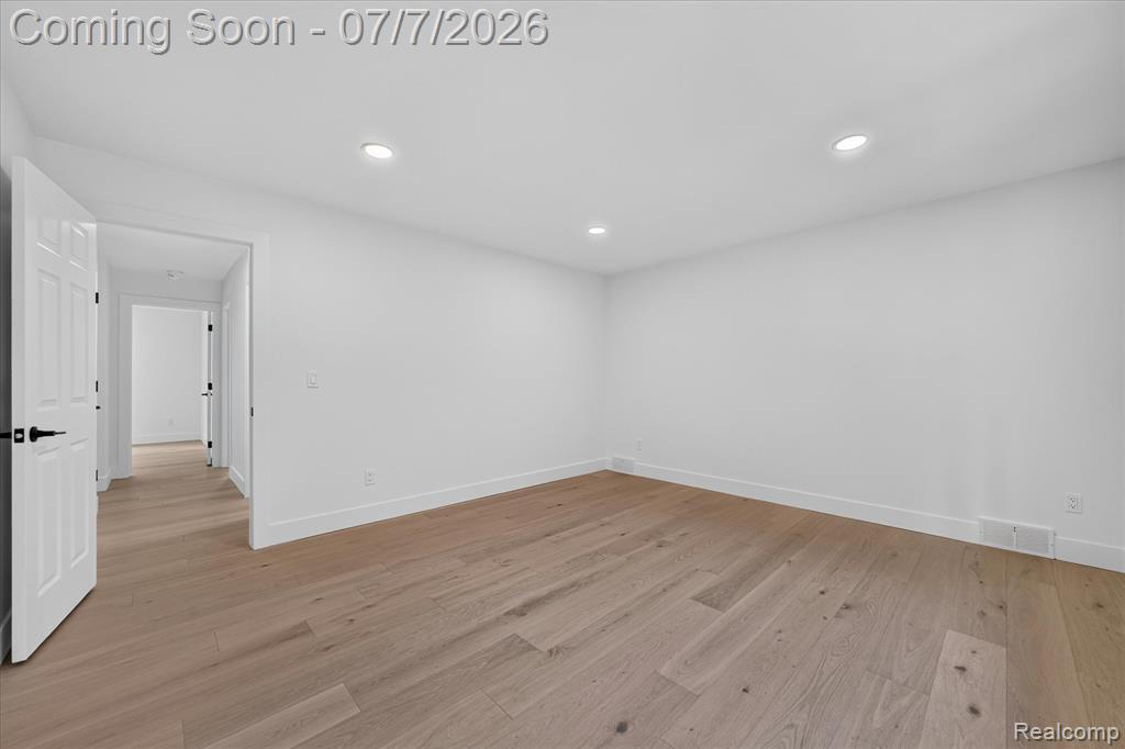 756 Great Oaks Drive, Bloomfield Hills, MI 48304 — Photo 34