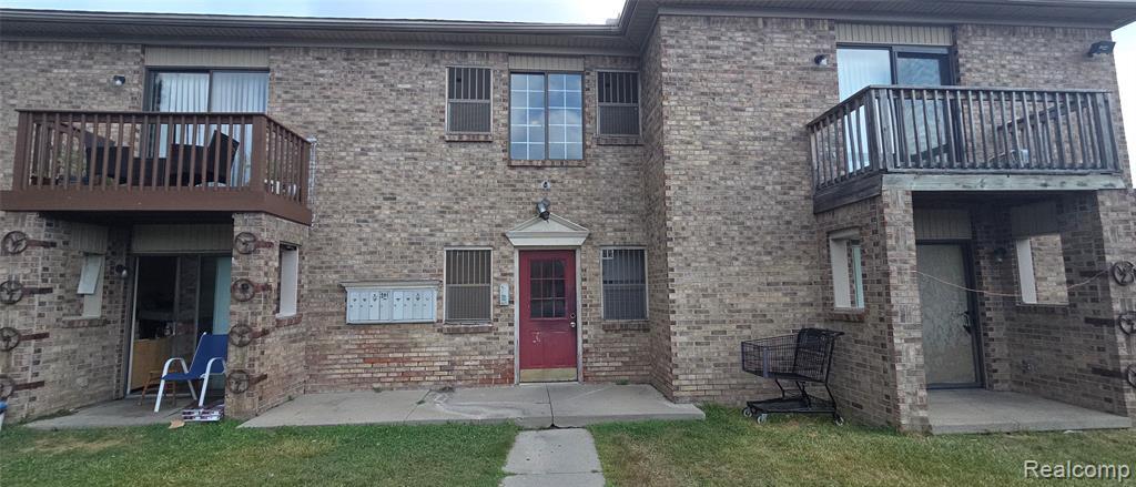 280 E 13 Mile Road, Madison Heights, MI 48071