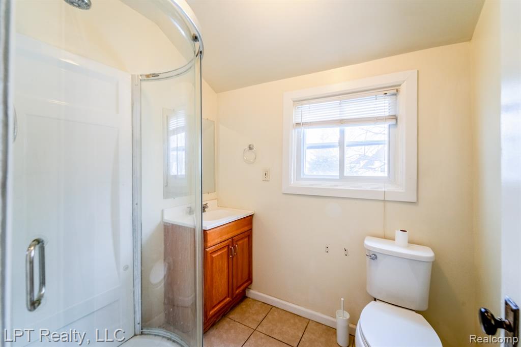 453 Spruce Street, Wyandotte, MI 48192 — Photo 18