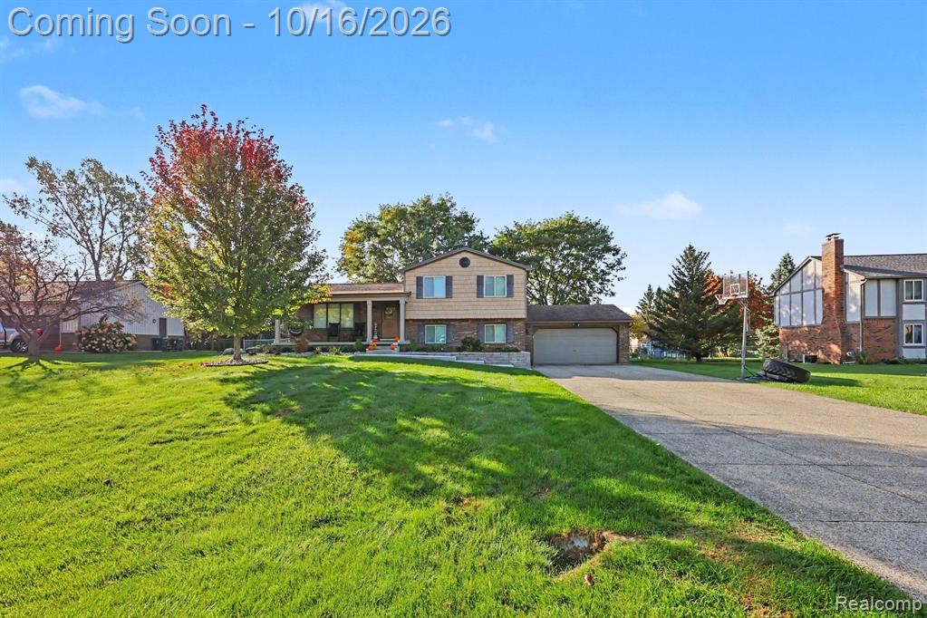 272 Morgan Hill Drive, Lake Orion, MI