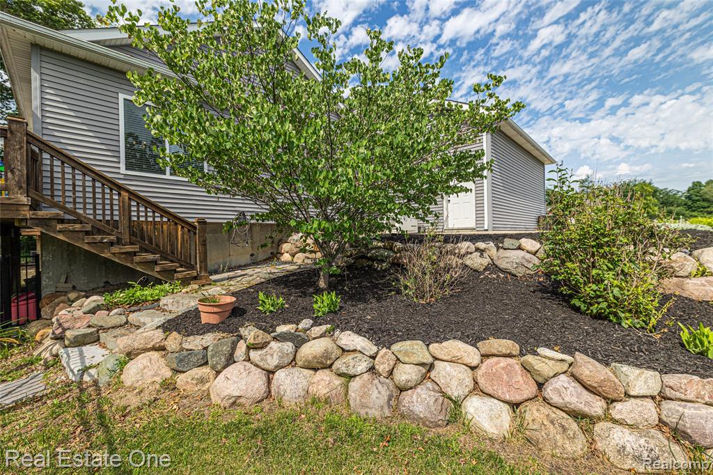 428 Pheasant Ridge Court, Ortonville, MI 48462 — Photo 44