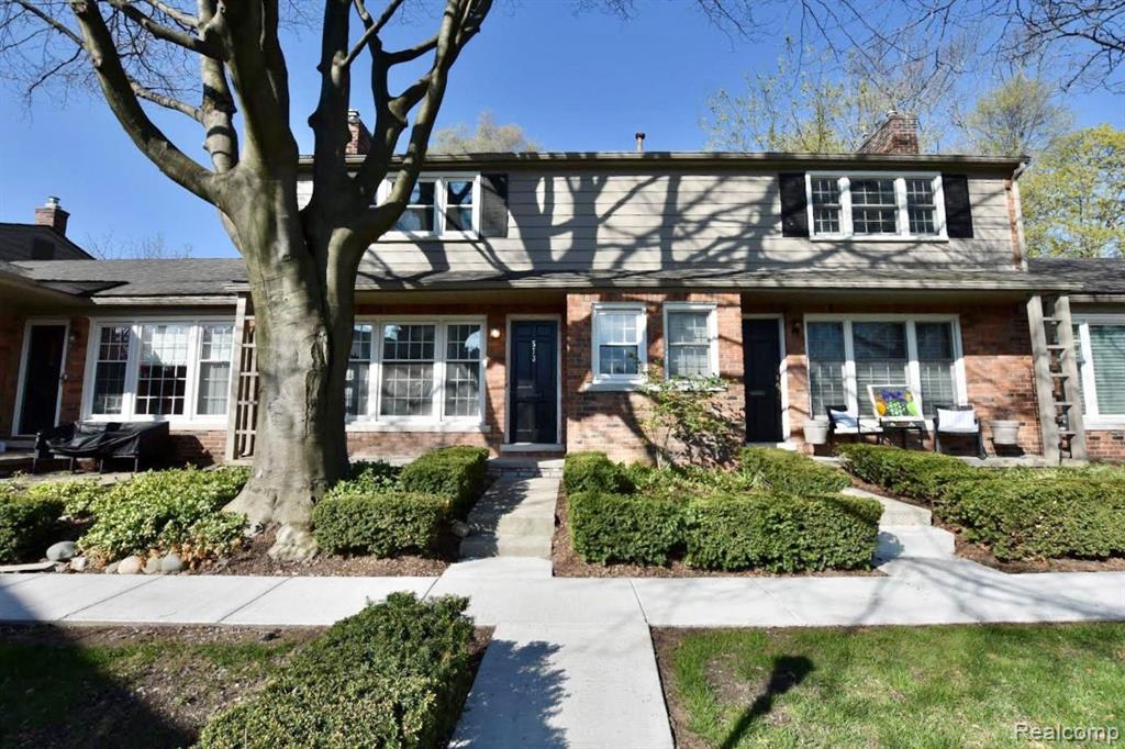573 N OLD WOODWARD AVE, Birmingham, MI 48009 — front exterior