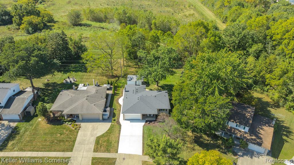 5355 CHURCH HILL Drive, Troy, MI 48085 — Photo 26