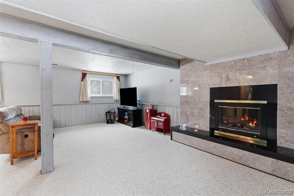 724 W Oxhill Drive, White Lake, MI — Photo 21