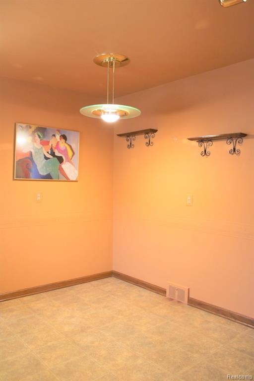 9045 Carter Avenue, Allen Park, MI 48101 — Photo 15
