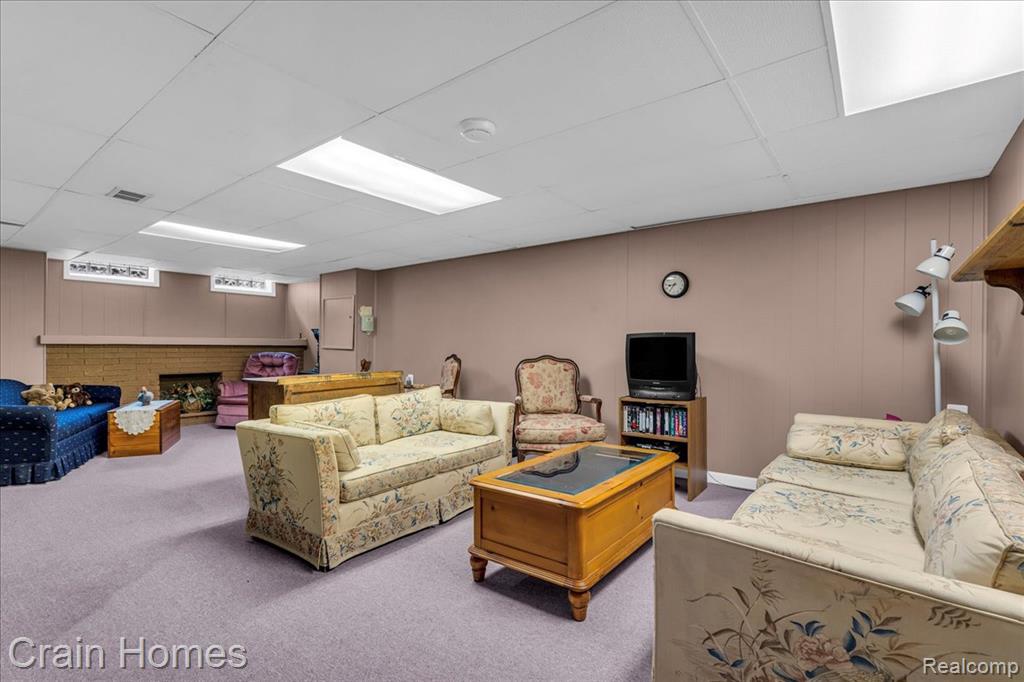 846 Moulin Avenue, Madison Heights, MI 48071 — Photo 24