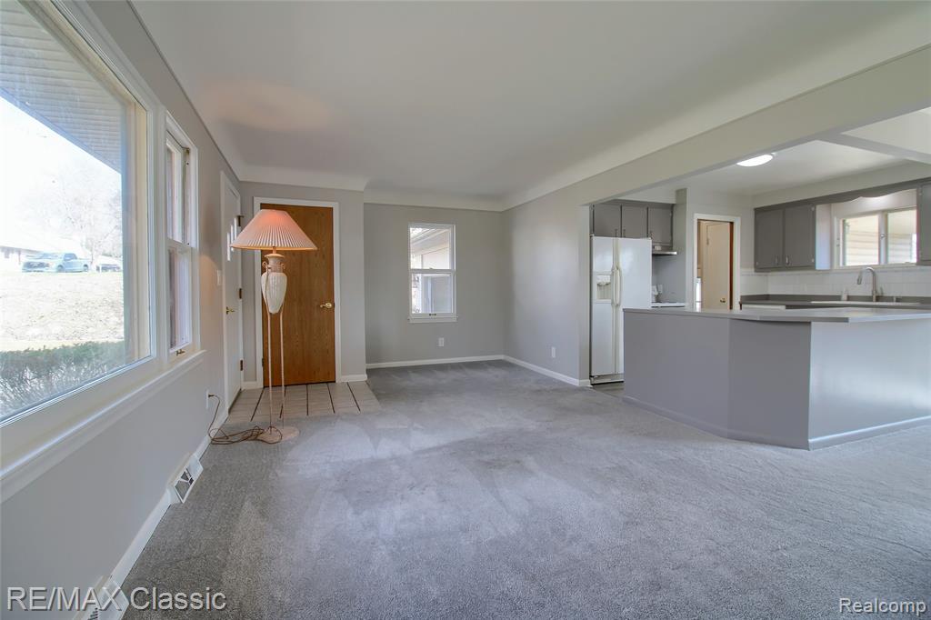 5155 Daron Lane, West Bloomfield, MI 48324 — Photo 7