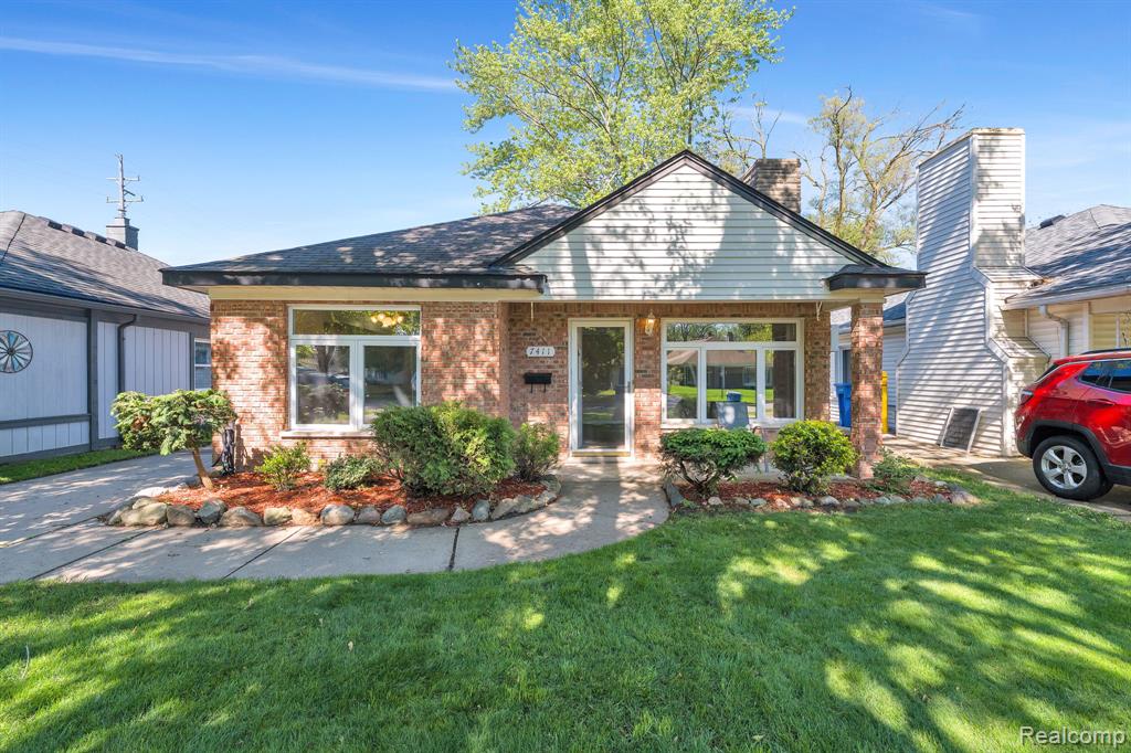 7411 N Vernon Street, Dearborn Heights, MI 48127