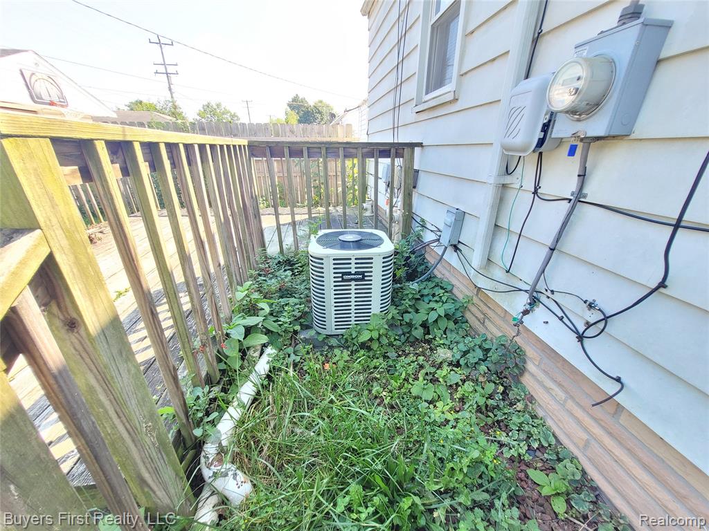 958 Cleveland Avenue, Lincoln Park, MI 48146 — Photo 18