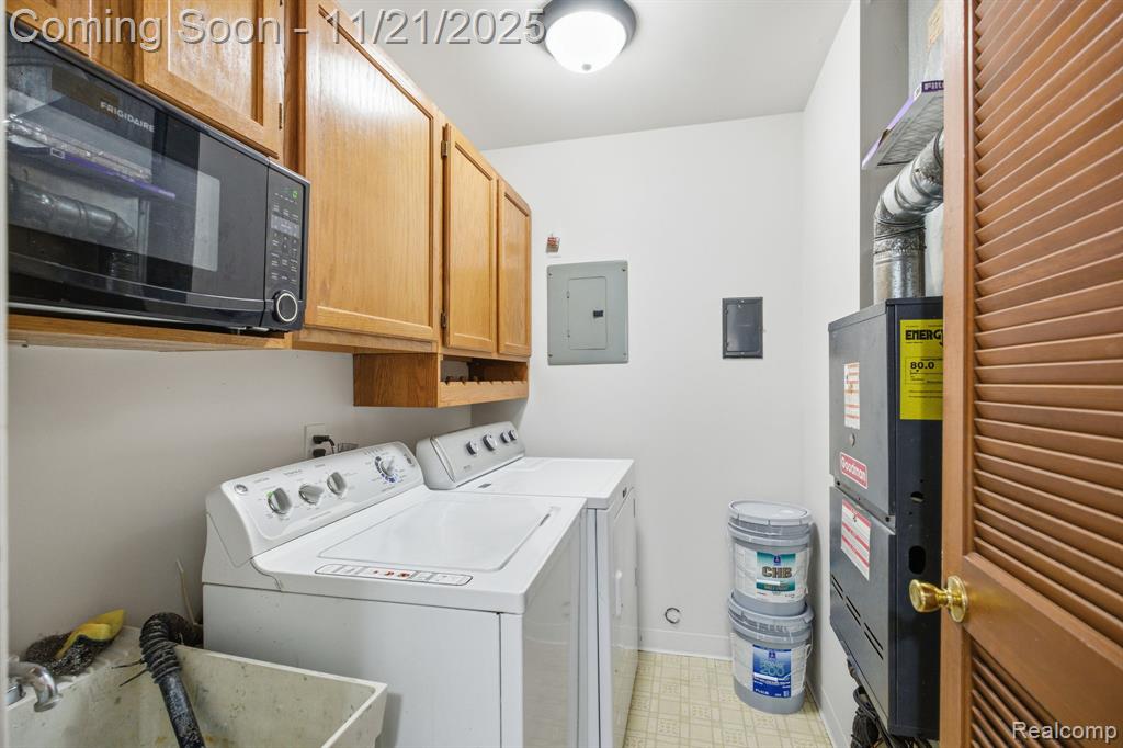 44228 Providence Drive, Clinton Twp, MI 48038 — Photo 17