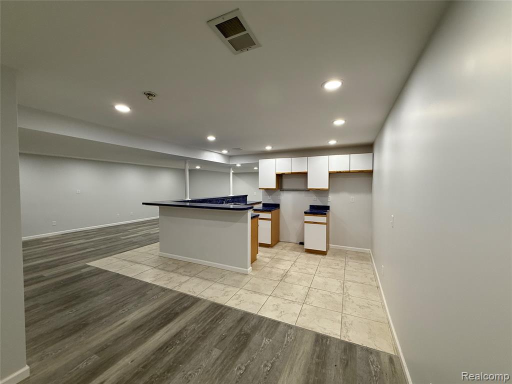 4377 Brighton Drive, Grand Blanc, MI 48439 — Photo 36