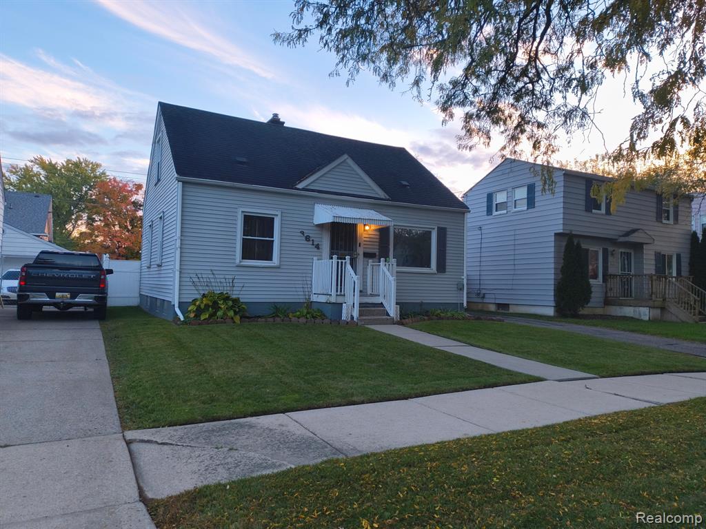 3614 holly ave, Flint, MI 48506 — Photo 2