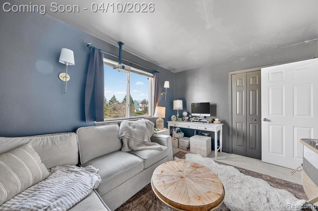 255 Round Tree Drive, Lake Orion, MI — Photo 35