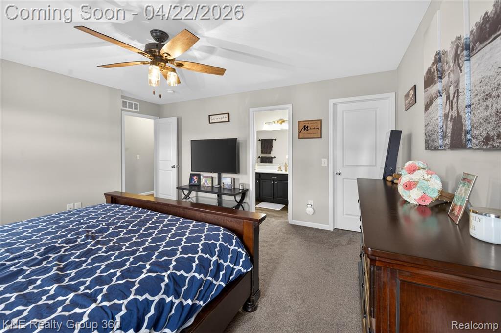 2743 Au Gres River Drive, Fowlerville, MI, 48836