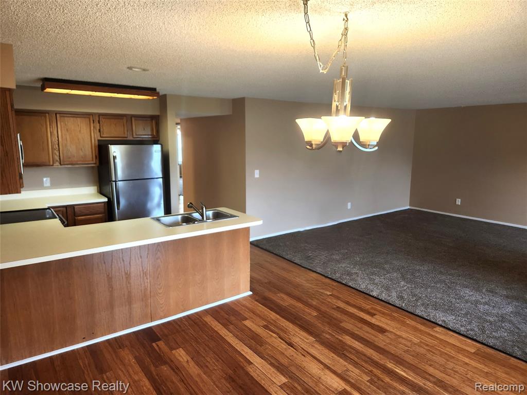 4896 Harbor Point Drive Drive, Waterford, MI — Photo 17