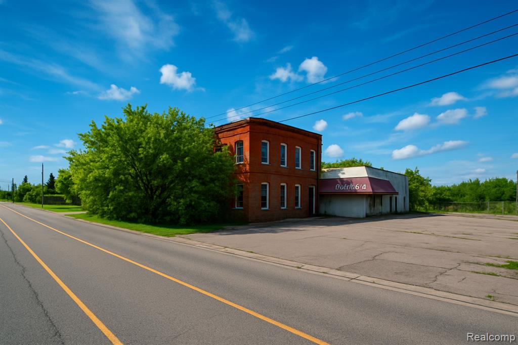 554 S Telegraph Road, Pontiac, MI 48341 — front exterior