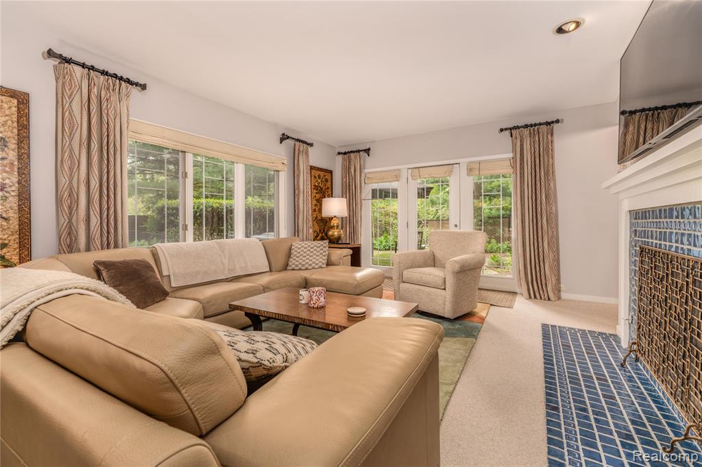 4054 Cranbrook Court, Bloomfield Hills, MI 48301 — Photo 36