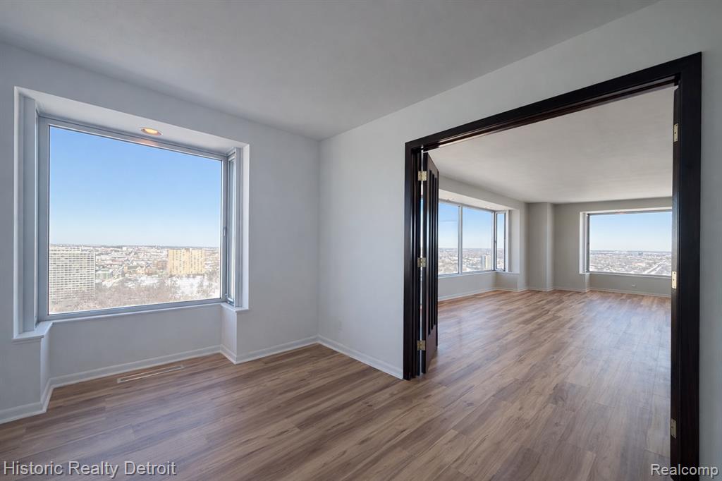 1300 E Lafayette, 2407, Detroit, MI 48207 — Photo 9