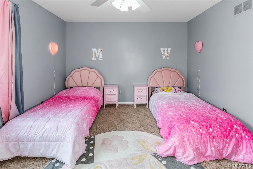 41647 SINGH Drive, Canton, MI 48188 — Photo 33