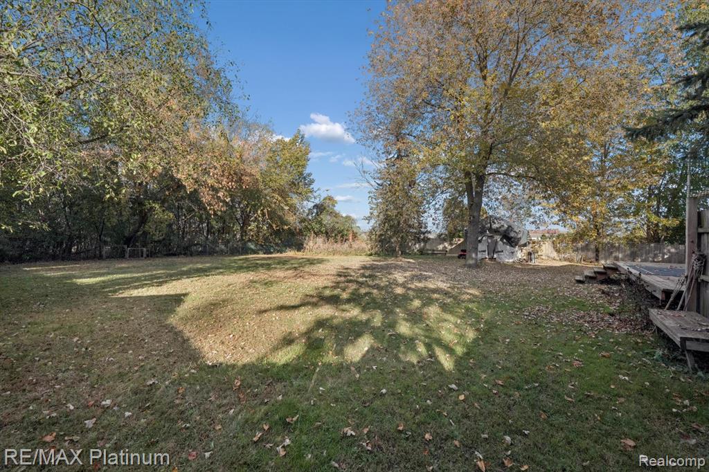 53970 10 Mile Road, South Lyon, MI 48178 — Photo 18