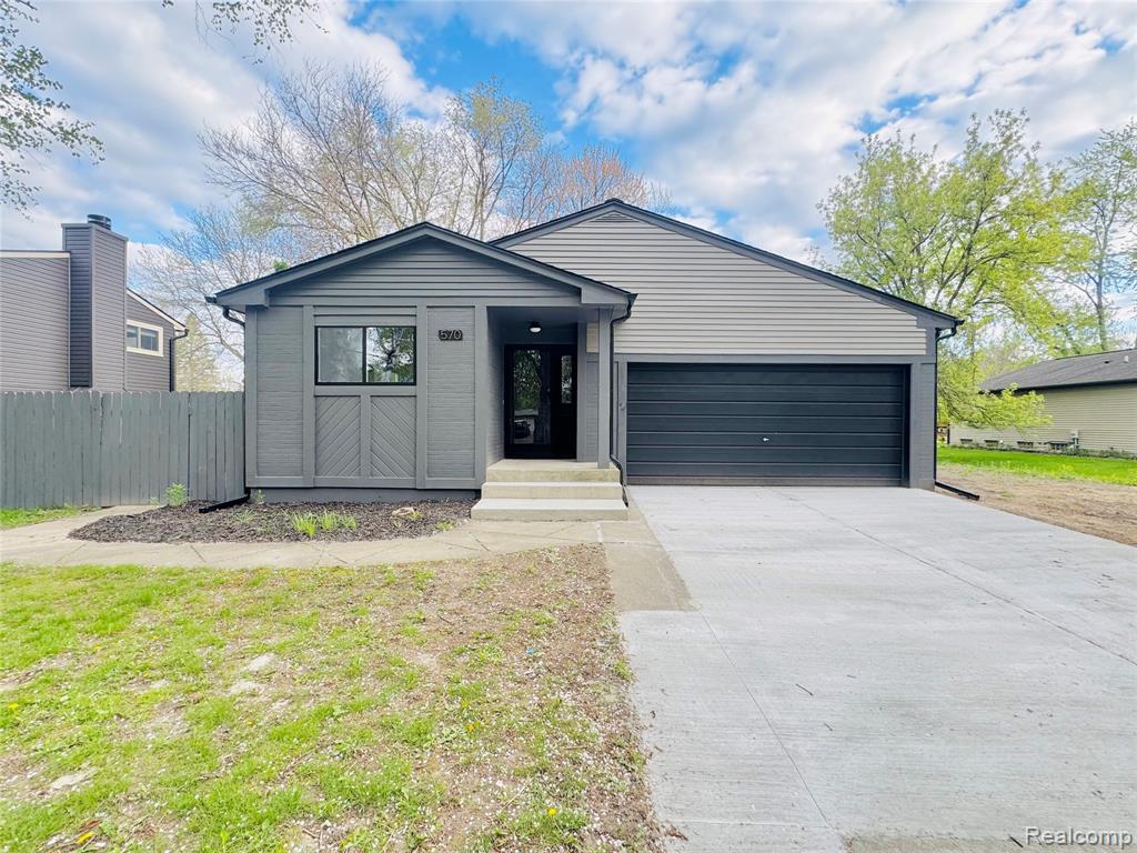 570 Hidden Ridge Drive, Troy, MI 48083