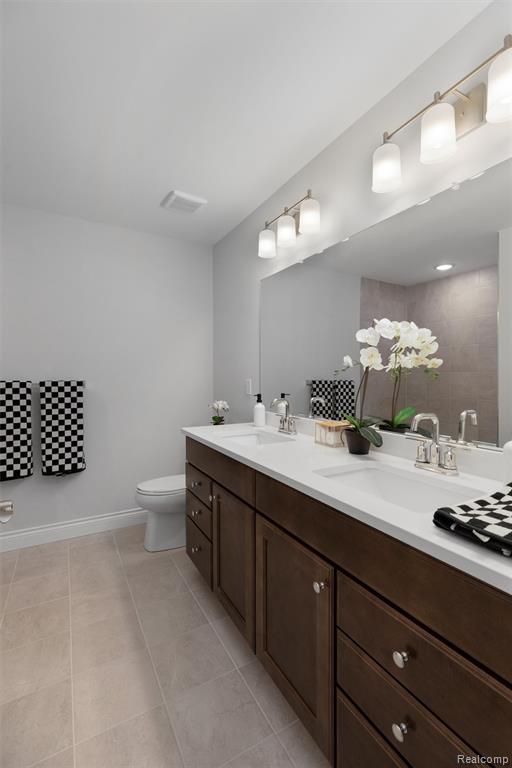 803 Balmoral Ln, Troy, MI 48085 — Photo 17