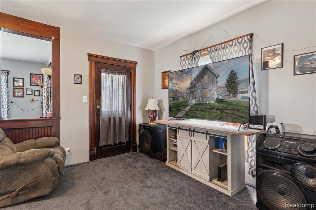 701 N SAGINAW Street, Durand, MI 48429 — Photo 15