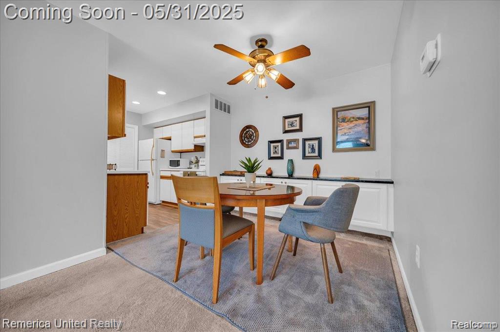 39725 Village Wood Lane, 39, Novi, MI — Photo 12