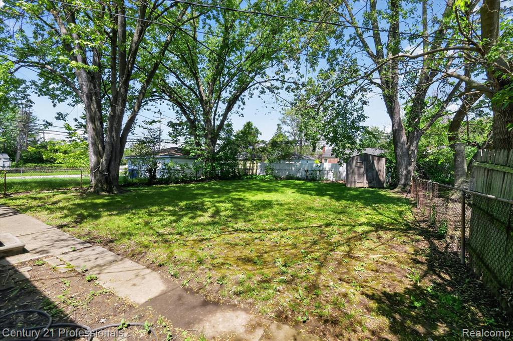 28688 Emerson Street, Inkster, MI 48141 — Photo 43
