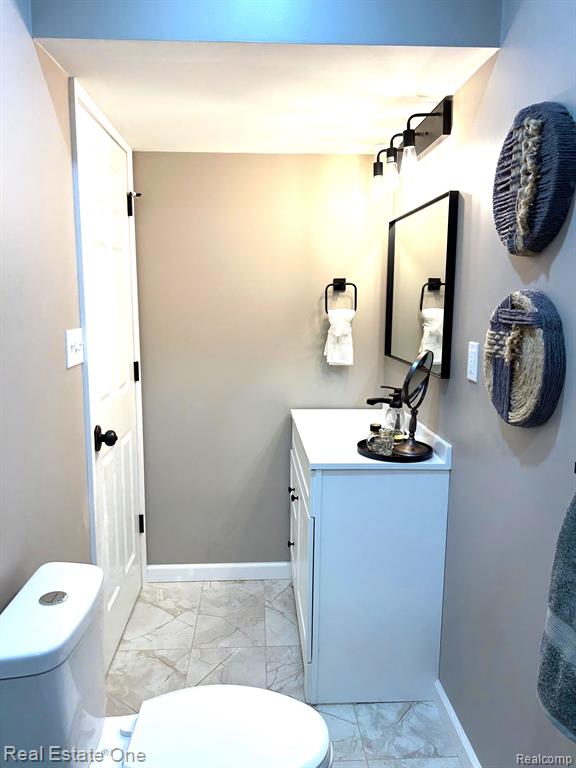 851 MARENGO Drive, Troy, MI 48085 — Photo 22